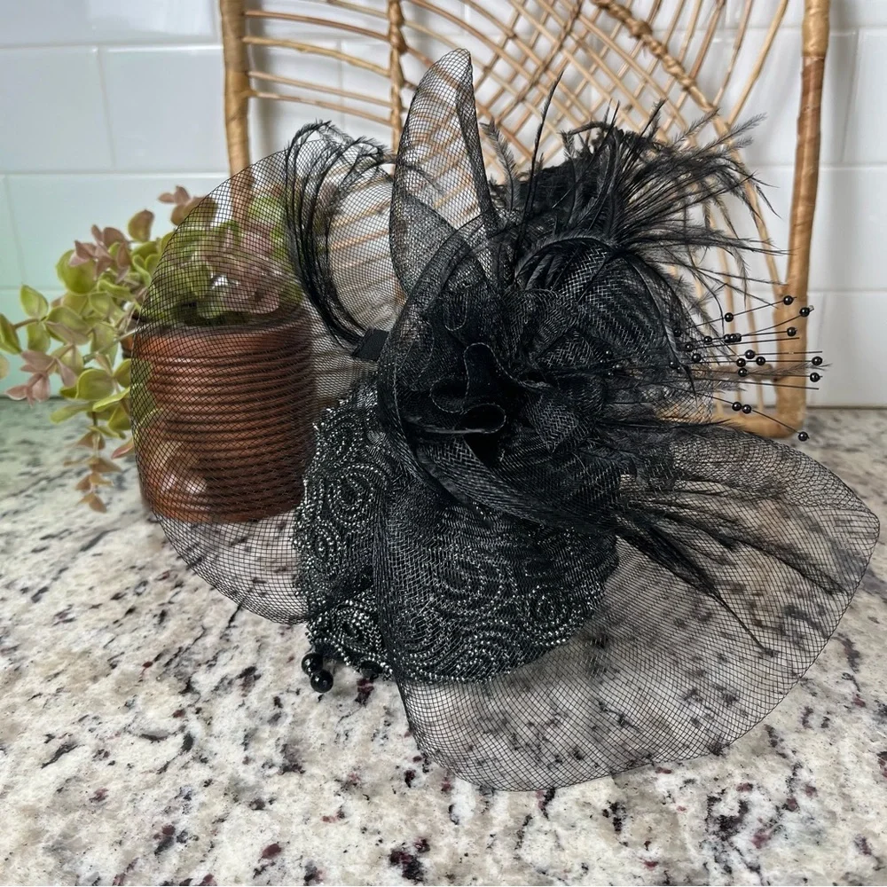 Vintage Black Feathered Fascinator Hat - Picture 2 of 7